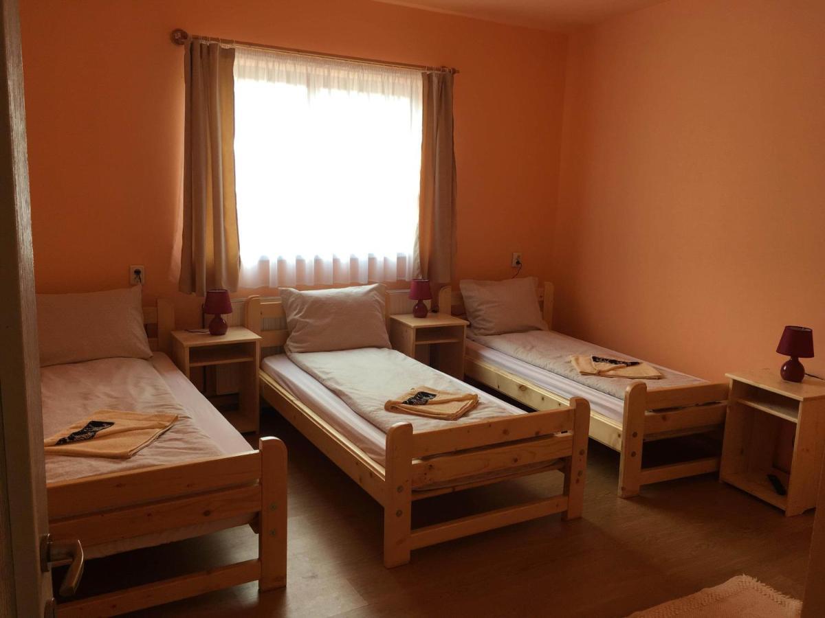 Bicsak Apartman Apartment Joseni ภายนอก รูปภาพ