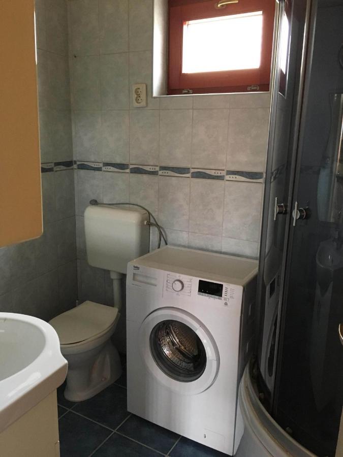 Bicsak Apartman Apartment Joseni ภายนอก รูปภาพ